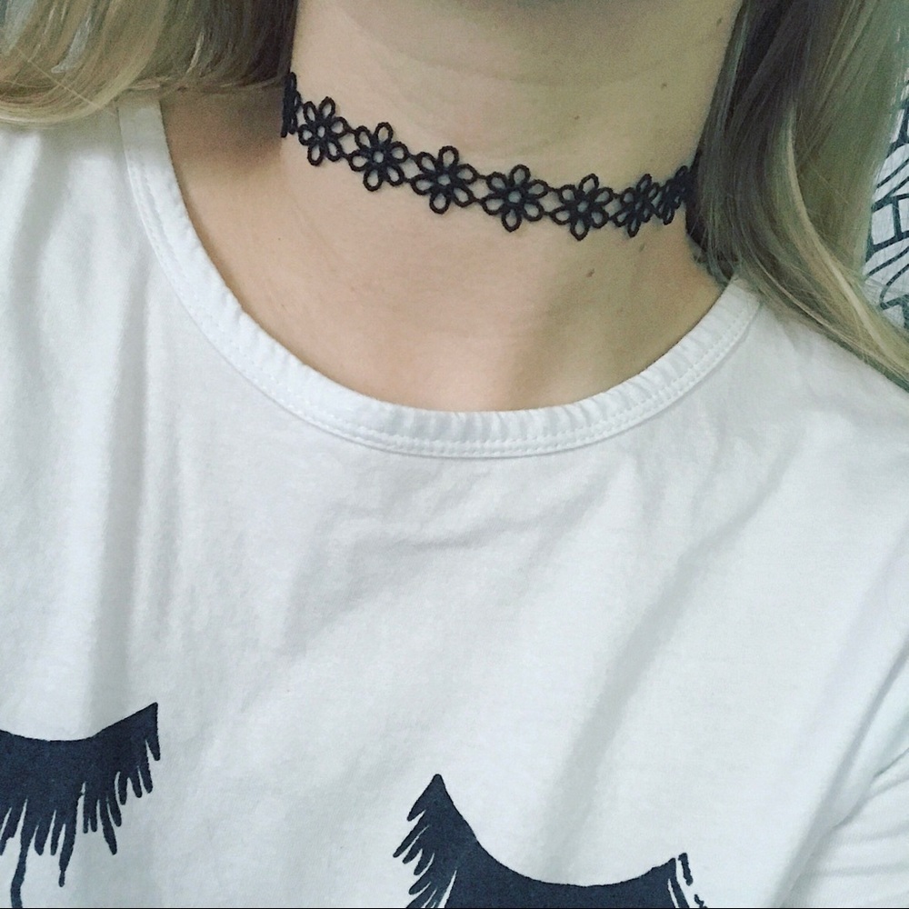Black Flower Choker